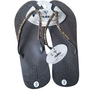 Flip Flop Sandals Brown Gold Size 9